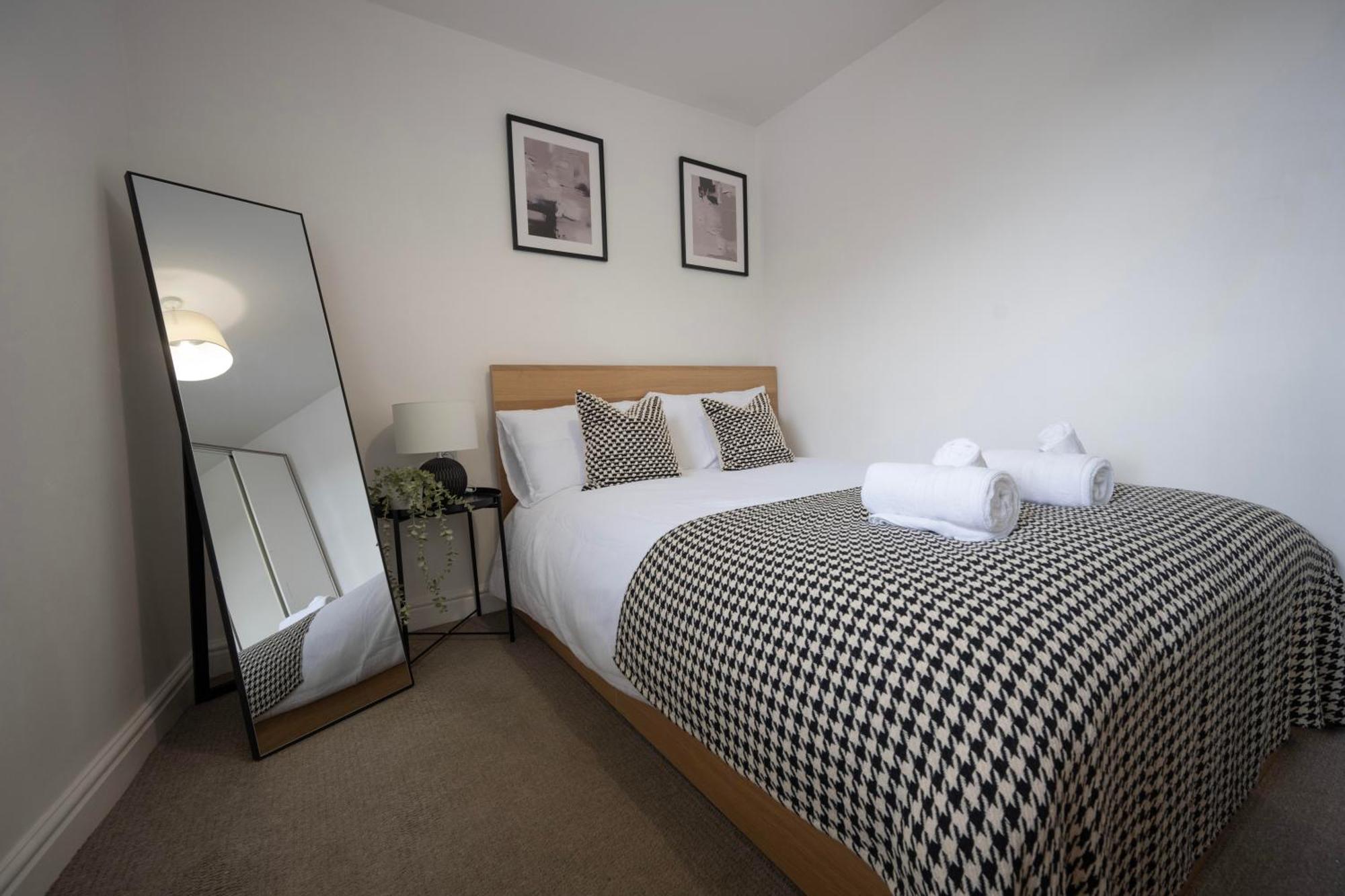 3-Bedroom Charming Central House Canterbury Buitenkant foto